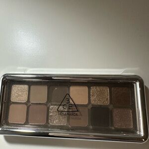 Like New- 3CE Eyeshadow Palette - Raw Neutrals